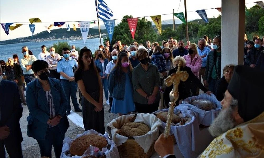 Μητροπολίτης Μάνης: «Ο Άγιος Κωνσταντίνος είδε τον Σταυρόν στον ουρανό και η Αγία Ελένη τον βρήκε στη γή»